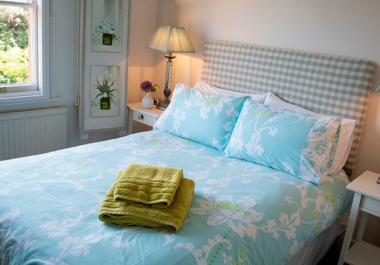 The Hollies Bed And Breakfast Uppingham Exteriér fotografie